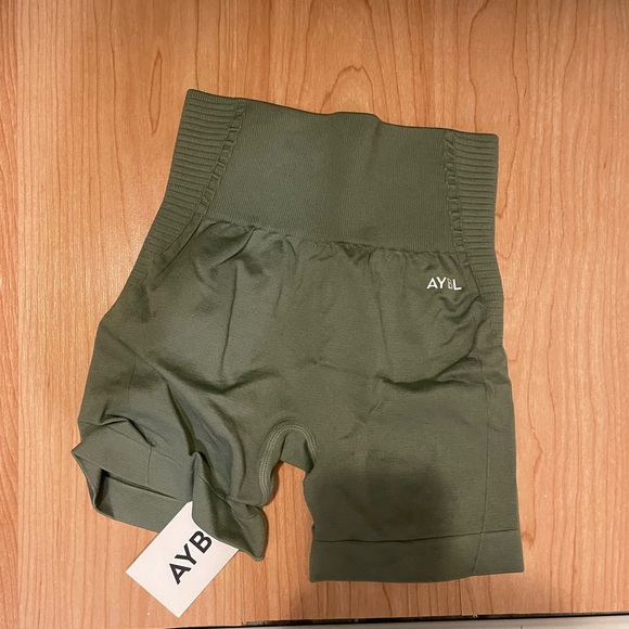 AYBL - brand new - Picture 6 of 6